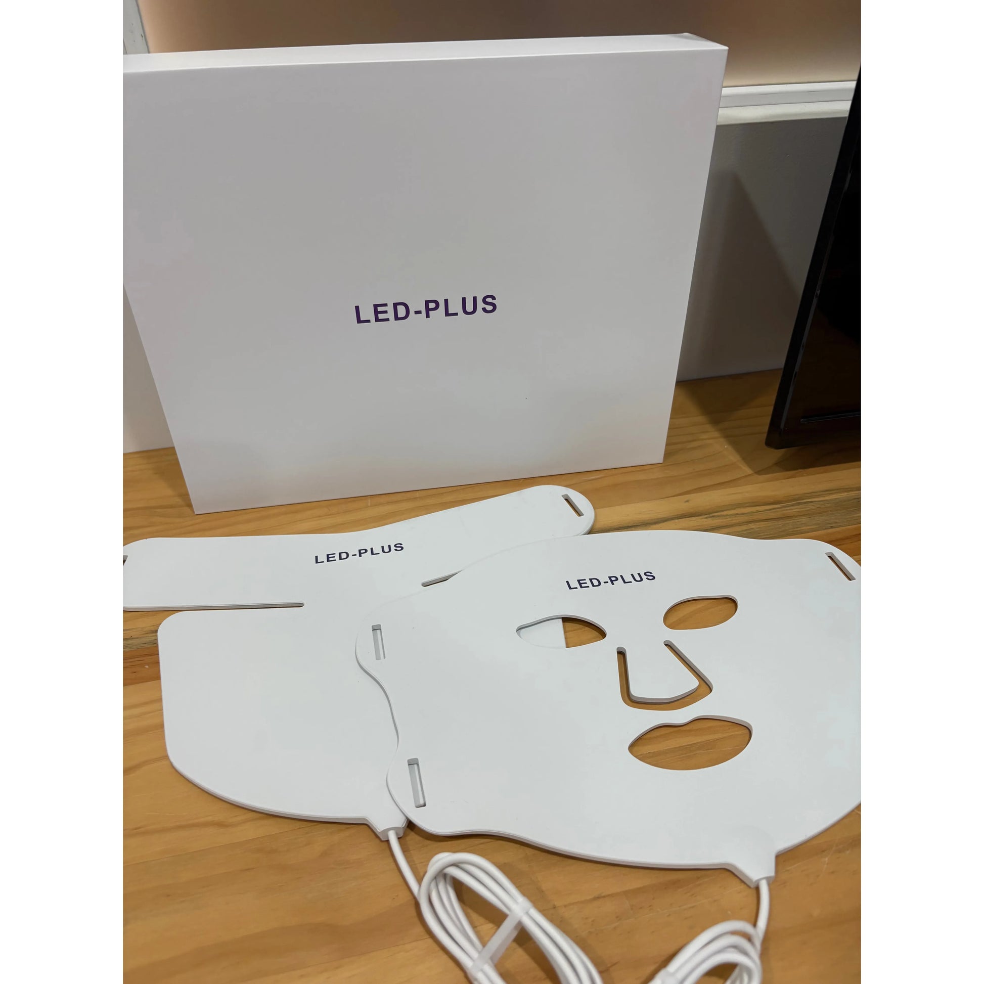 Intouch LED-PLUS Mask: Pack of 5 – Intouch Medical